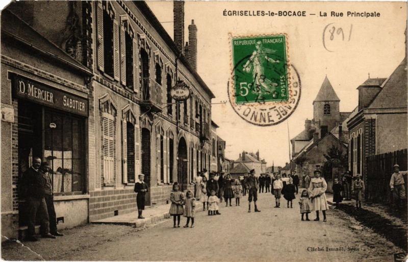 CPA EGRISELLES-le-BOCAGE - La Rue Principale (357733)