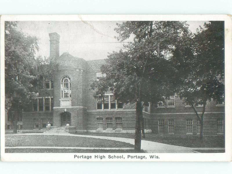 W-Border HIGH SCHOOL SCENE Portage Wisconsin WI E2313
