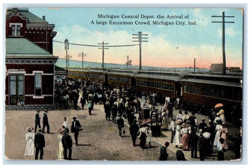 1917 Michigan Central Depot Arrival Crowd Michigan City Indiana Vintage Postcard