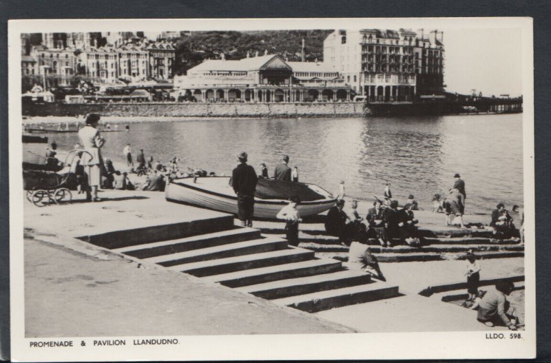 Wales Postcard - Promenade and Pavilion, Llandudno   RS18124