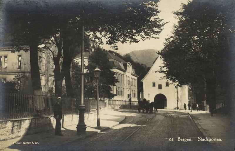 norway norge, BERGEN, Stadsporten (1910s) RPPC Postcard