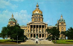 Iowa Des Moines State Capitol Building