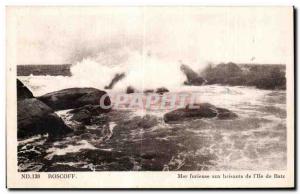Old Postcard Roscoff Sea furious with brisanls of lle de Batz