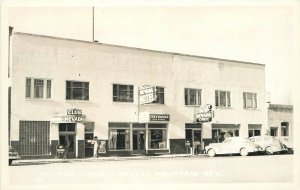 Postcard RPPC 1940s Nevada Battle Mountain Nevada Hotel autos occupation 3-13125