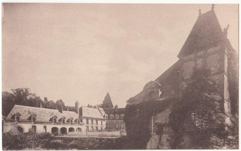 France, GAMBAIS, Chateau de Neuville, unused Postcard