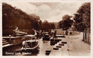 BR62826 romney lock windsor real photo  uk