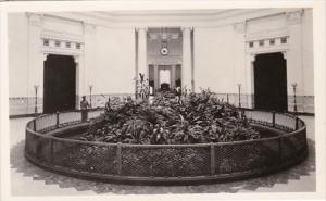 Illinois Chicago The John G Shedd Aquarium Interior The Central Pool Real Photo