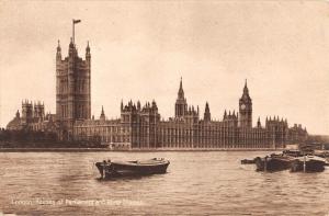 BR80992 london houses of parliament and river thames ship bateaux  uk