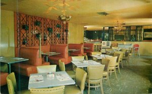 Massachusetts Danvers Landolph's Restaurant 1950s Zaharis Postcard 22-4966