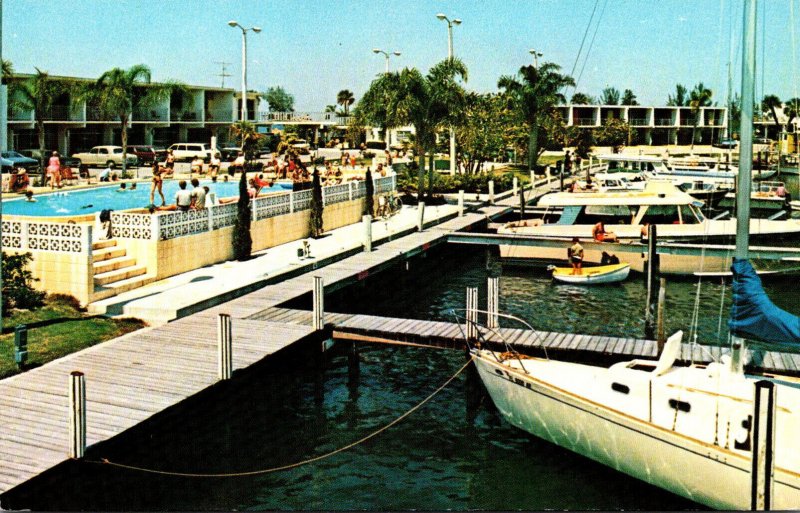 Florida Ruskin Quality Inn Bahia Beach Boat Docks & Swimming Pool