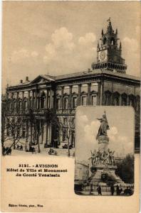 CPA AVIGNON - Hotel de Ville et Mon. du Comte Venaissin (512263)