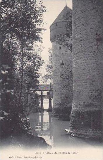 Switzerland Chateau de Chillon le fosse