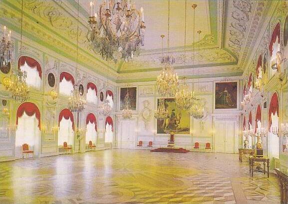 Russia Petroverts Great Palace The Throne Hall