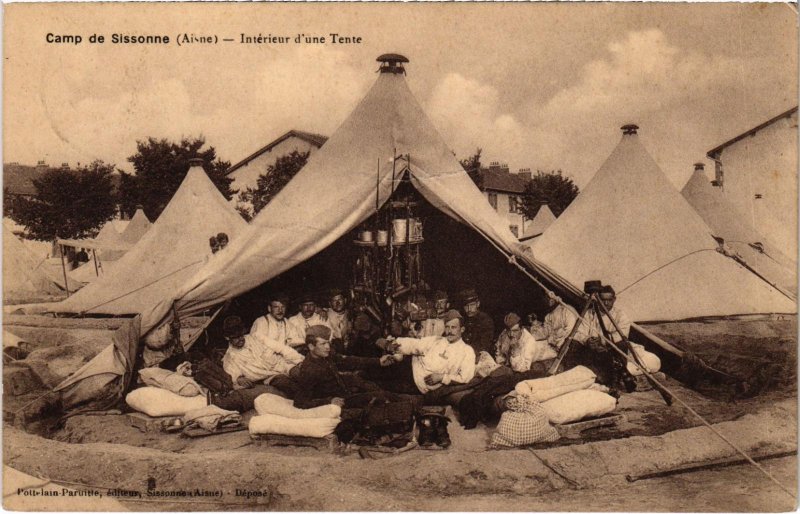 CPA Militaire Camp de SISSONNE - Intérieur d'une Tente (92194)