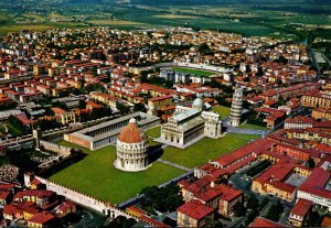 Italy Pisa I Monumenti della Piazza del Miracoli Veduta aerea