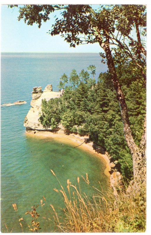 US    PC3342  MINER'S CASTLE NEAR MUNISING, MICHIGAN