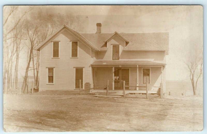 1908 Dysart, IA House Residence Clapboard Home RPPC Real Photo Strube Antique A9
