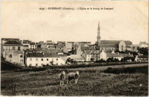 CPA Ouessant - L'Eglise et le Bourg de Lampaul (1034185)