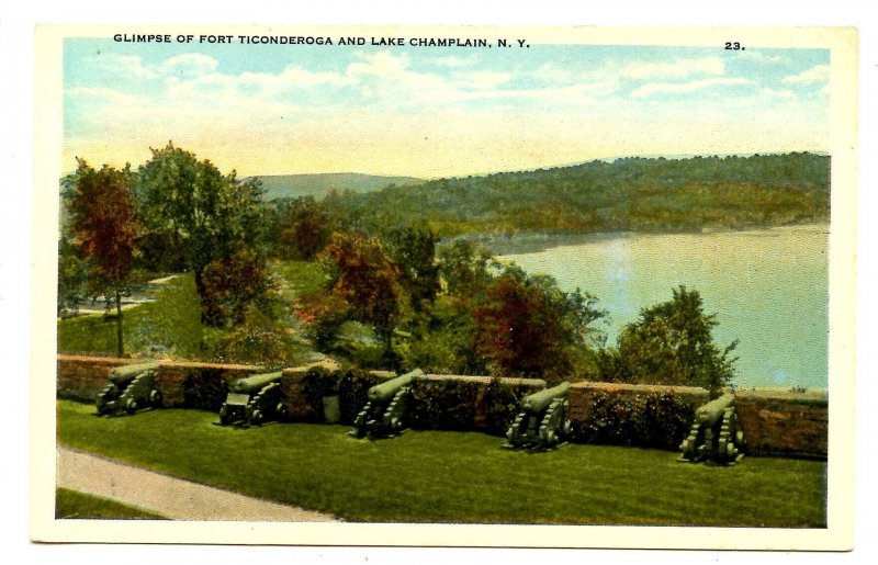 NY -  Ft Ticonderoga. Cannons Aimed at Lake Champlain