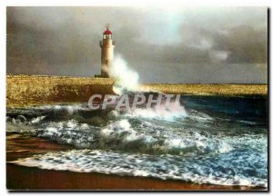 Modern Postcard On the Cote de Lumiere Ile d'Oleron Lighthouse Cotiniere heav...