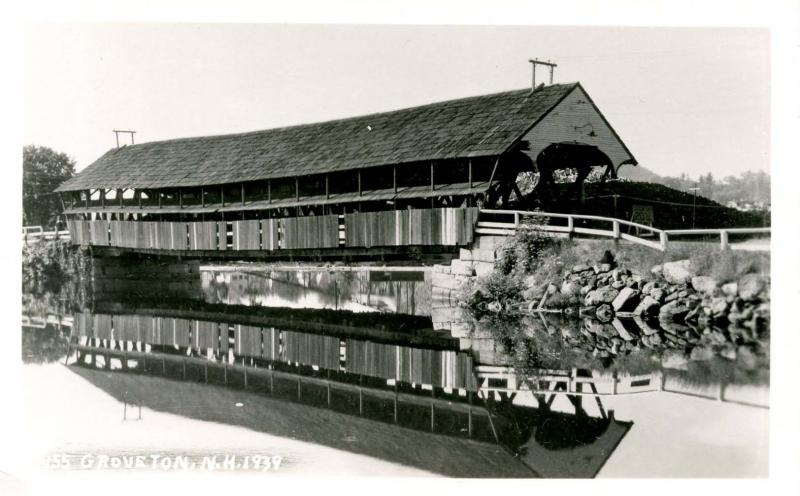 NH - Groveton. Covered Bridge circa 1939.   *RPPC