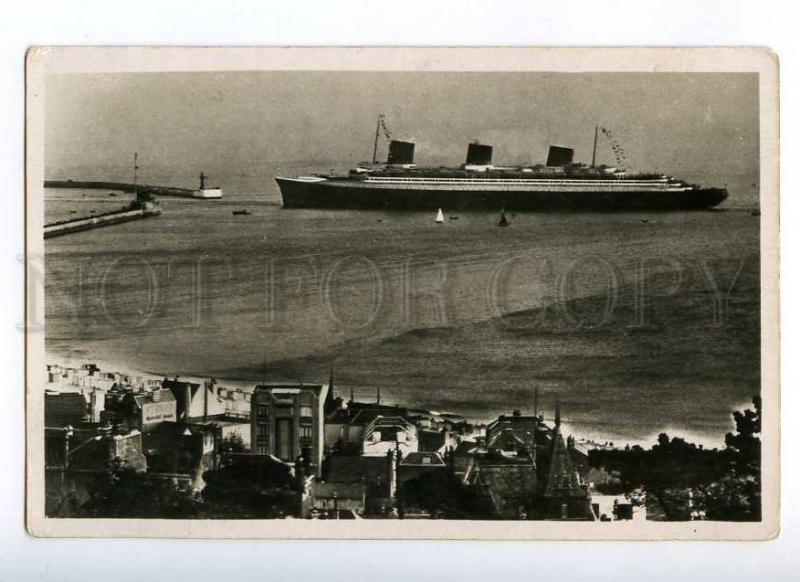 190897 FRANCE HAVRE ship NORMANDIE LIGHTHOUSE Vintage postcard