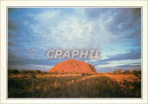 Postcard Modern Australia Northern Territories The Ayers Rock monolith