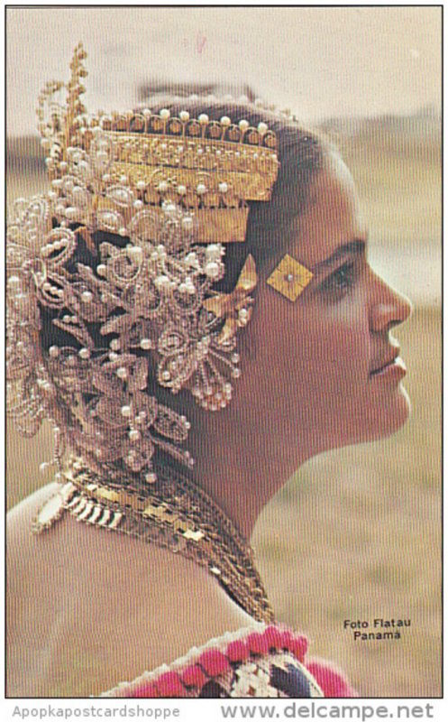 Panama Marilu Cepedes Queeen Of First Festival Of The Pollera