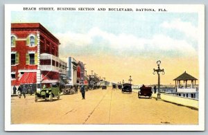 Beach Street   Daytona  Florida    Postcard