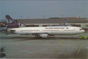 Aviation Postcard - Garuda Indonesia Aeroplane at Frankfurt Airport RR17078