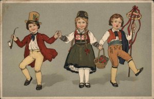 Children Native Eastern Europe Costumes Dance Celebrate #559 Dondorf Postcard