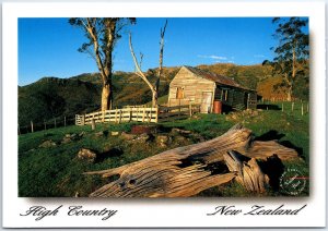 CONTINENTAL SIZE POSTCARD SIGHTS SCENES & CULTURE OF NEW ZEALAND 1970s-1990s b51