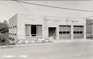 RPPC, Fossil OR Oregon LIBRARY~CITY HALL~FIRE DEPARTMENT Wheeler County Postcard