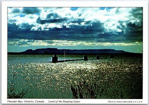 VINTAGE CONTINENTAL SIZE POSTCARD THUNDER BAY ONTARIO LAND OF THE SLEEPING GIANT