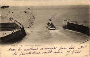 CPA DIEPPE-La France dans les Jetées (347211)