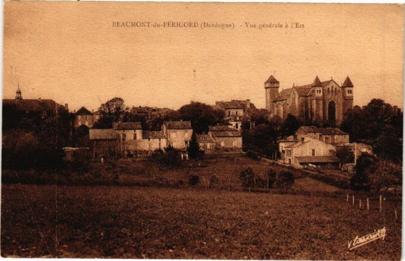 CPA BEAUMONT du PÉRIGORD-Vue générale a l'Est (232799)