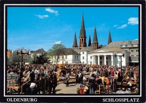 BT10946 Oldenburg schlossplatz mit flohmarkt     Germany