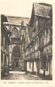 France Lisieux Paix street facades