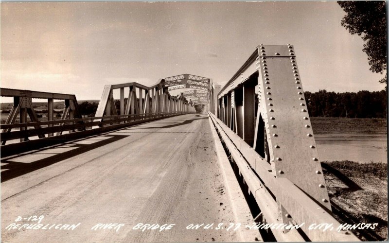 RPPC Republican River Bridge Junction City KS c1940 Vintage Postcard N39