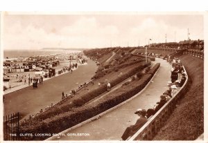 uk48161 cliffs looking south gorleston real photo uk