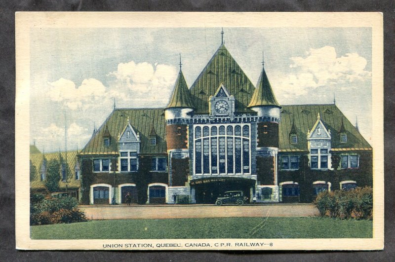 dc558 - QUEBEC CITY 1930s CPR Train Station Postcard