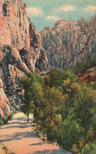 Vintage Postcard Crags In South Park Cheyenne Canon Colorado Springs Colorado CO