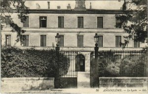 CPA Angouleme- Le Lycee FRANCE (1073586)