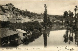 CPA POITIERS Le Clain Vue prise du Pont-Guillou (982865)