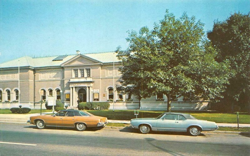 PITTSFIELD, MA Massachusetts   BERKSHIRE MUSEUM    c1970's Chrome Postcard