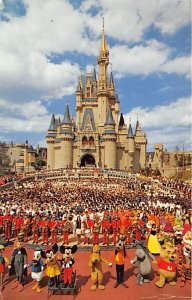 Welcome to Walt Disney world Cinderella Castle Disneyland, CA, USA Disney PU ...