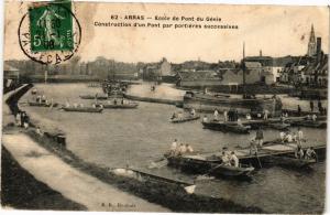 CPA ARRAS - École de Pont du Génie Construction d'un Pont Pont par... (220258)