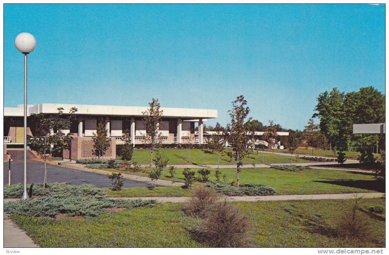 Exterior,  Isothermal Community College,  Spindale,  North Carolina,  40-60s