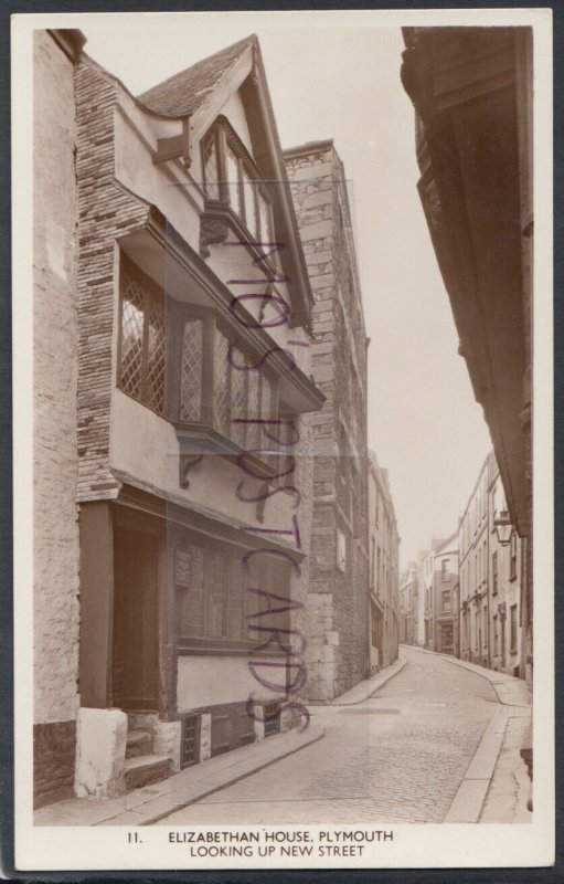 Devon Postcard - Elizabethan House, Plymouth, Looking Up New Street  RS17689