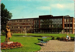 VINTAGE CONTINENTAL SIZE POSTCARD CITY HALL OF MOINDAL SWEDEN MAILED TO USA 1969